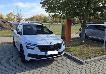Arogance v praxi aneb nabíječka je v aplikaci volná, ale dobít nelze. Praha potřebuje přísnější kontroly dobíjecích míst