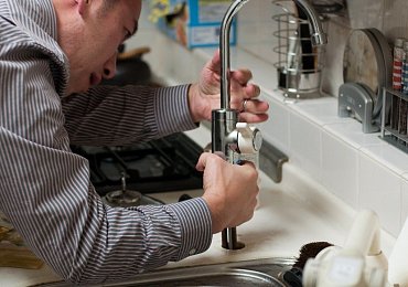 Jsem instalatér, vydělávám milióny a nestydím se za to. Práci dávám i Ukrajincům
