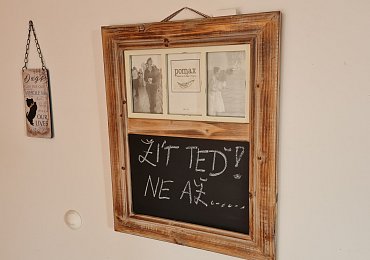 Jsou v důchodu, peněz mají málo, ale život si užívají plnými doušky