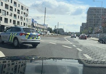 Kdo hlídá hlídače aneb když policisté porušují pravidla, která sami pokutují