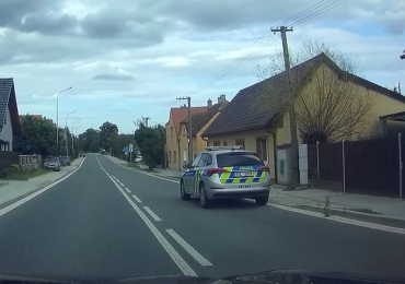 Policisté jsou za dopravní přestupky v podstatě nepostižitelní. Někdy toho zneužívají