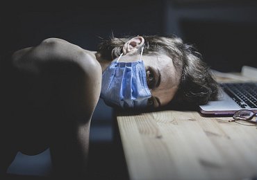 „Stačí si odpočinout“, řekla mi lékařka. Nestačilo, skončila jsem v blázinci