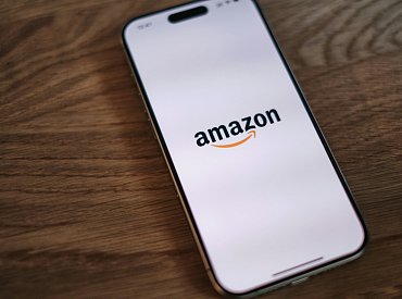 Amazon elektrizuje Evropu: 5 000 dodávek od Mercedesu posílí jeho bezemisní flotilu