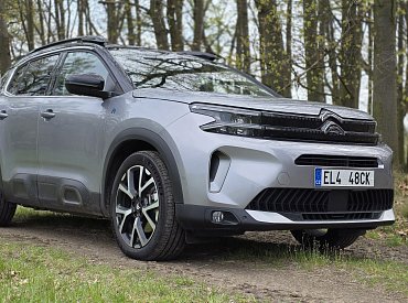 Test Citroën C5 Aircross Plug-in bybrid - komfortní společník pro celou rodinu