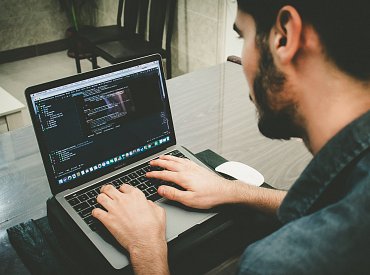 Gibberlink: Tajemný jazyk umělé inteligence, kterému lidé nerozumí