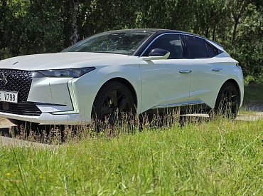 Test DS4 MHEV (2025): Stylovka s praktickou nadstavbou