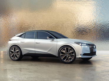 Model DS N°4 lze už objednat i v ČR za atraktivní cenu 770.000,- Kč