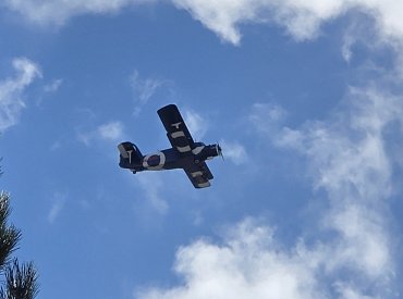 Antonov An-2: letadlo, které mělo dávno skončit v muzeu, brázdilo nebe nad Prahou