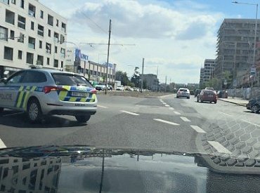 Kdo hlídá hlídače aneb když policisté porušují pravidla, která sami pokutují