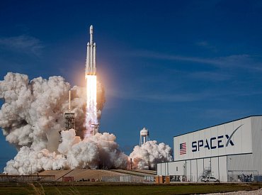 Elon Musk posunul termín letu na Mars. Lidé by tam mohli přistát za 5 až 7 let