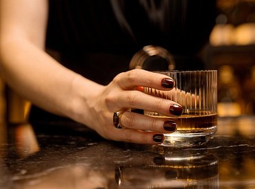 "Bude to jen jedna sklenička, nic víc“, říkala kolegyně. Byla to nejdražší sklenička v mém životě